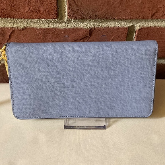 Tory Burch Robinson Leather Continental Wallet Wristlet Passport Organizer NWOT - Picture 14 of 16